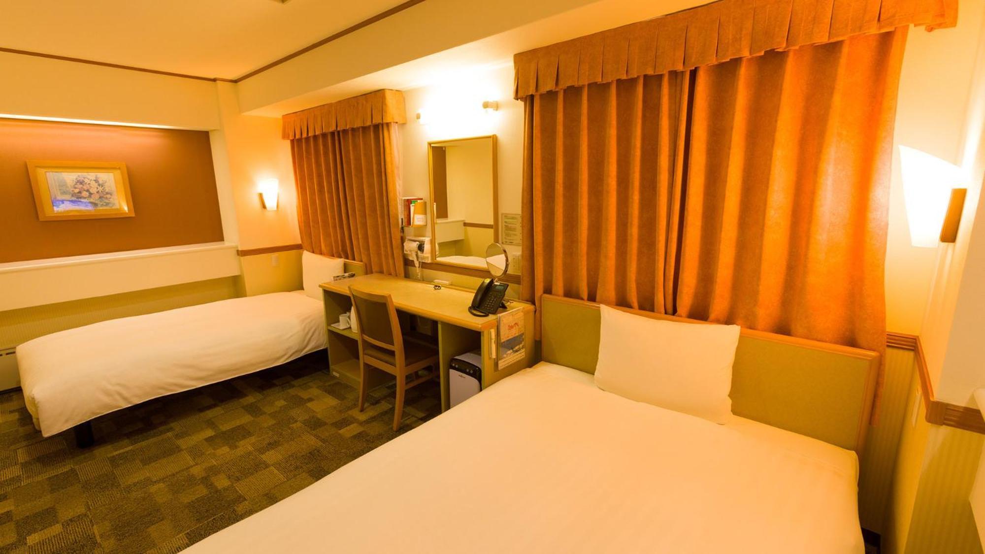 Toyoko Inn Higashi-Hiroshima Saijo Ekimae Bilik gambar